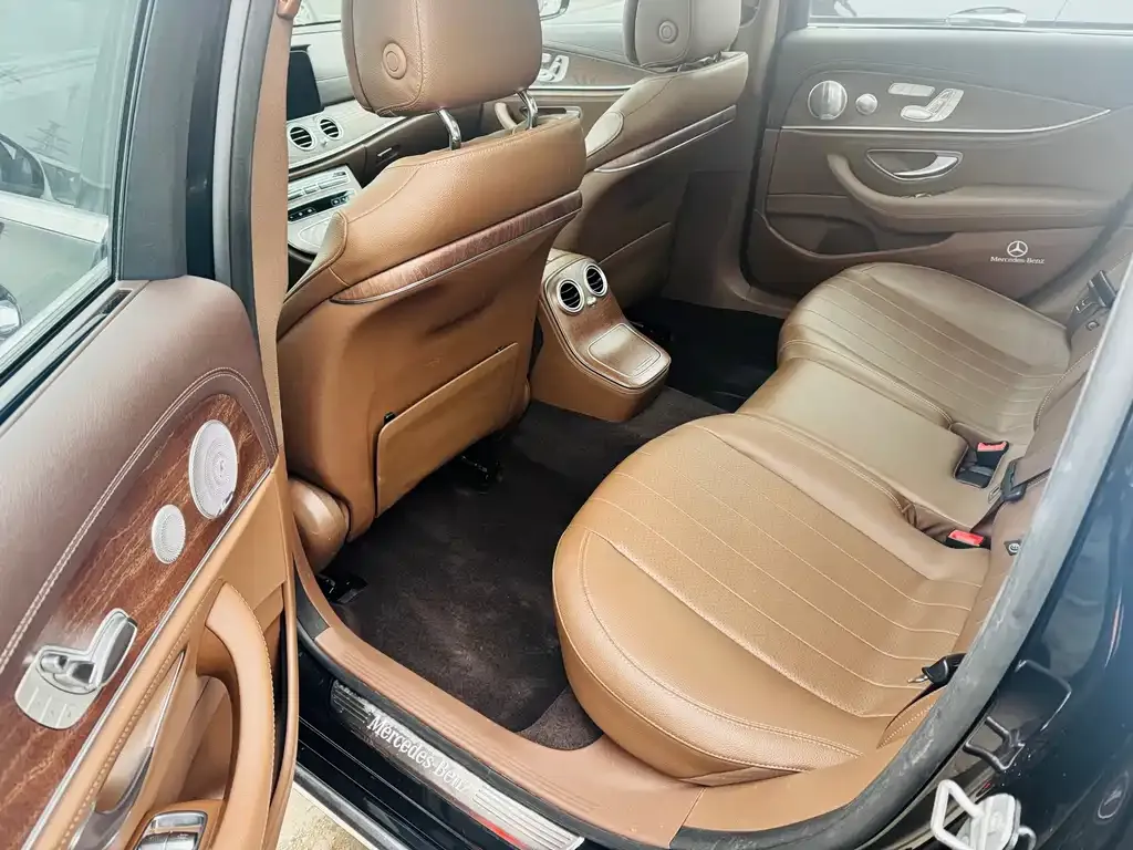Mercedes-Benz E-Class 2021 из CN, фото 4