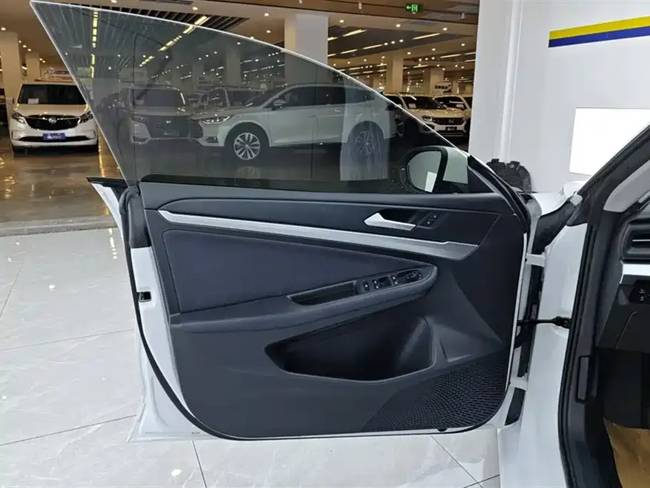 Volkswagen Lamando 2023 из CN, фото 10