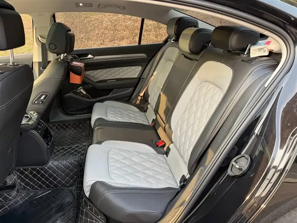 Volkswagen Magotan 2024 из CN, фото 5