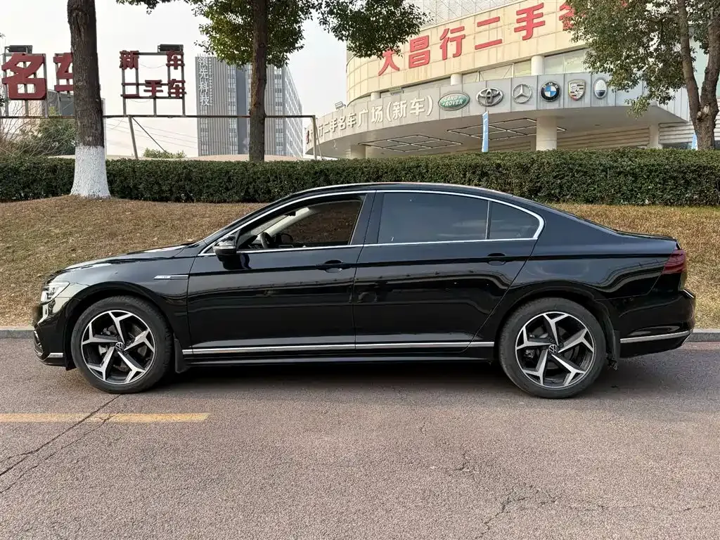 Volkswagen Magotan 2024 из CN, фото 6
