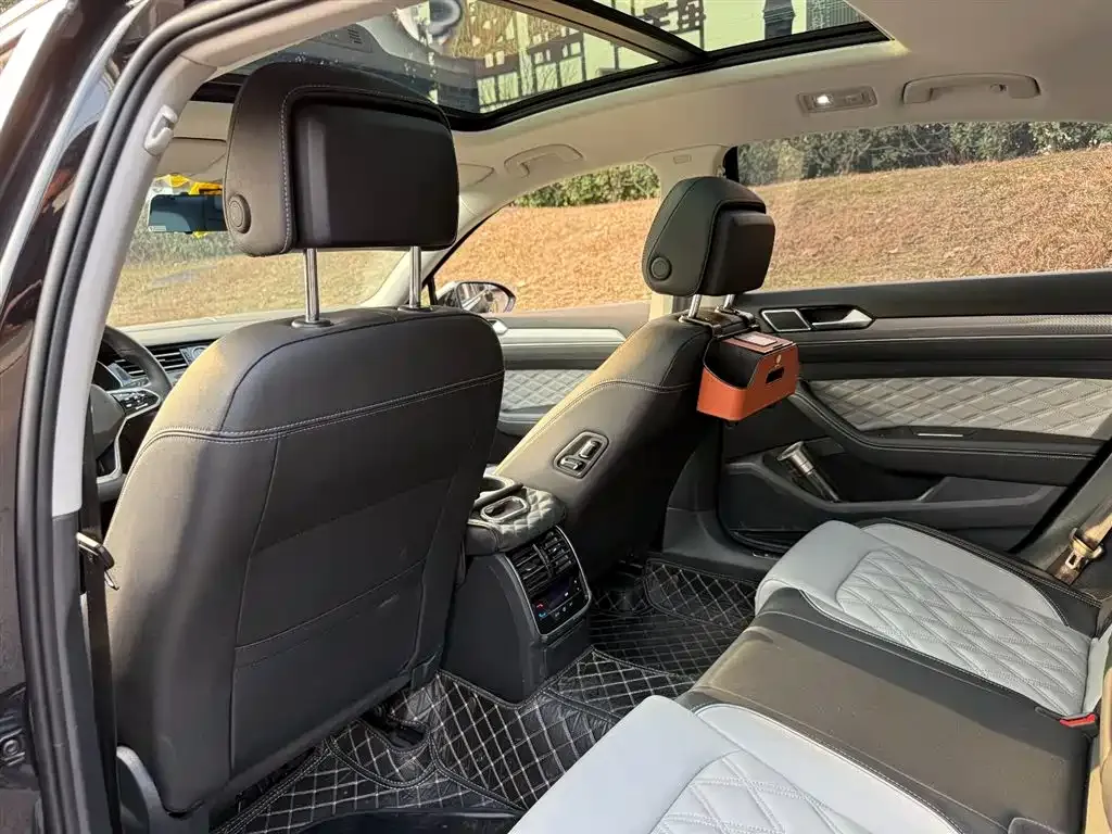 Volkswagen Magotan 2024 из CN, фото 8
