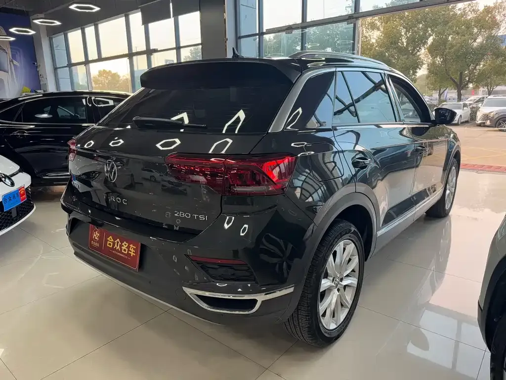 Volkswagen T-Roc 2023 из CN, фото 8