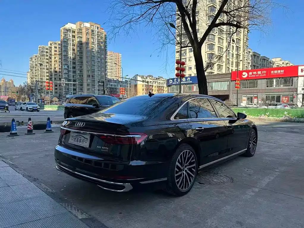 Audi A8 2023 из CN, фото 4