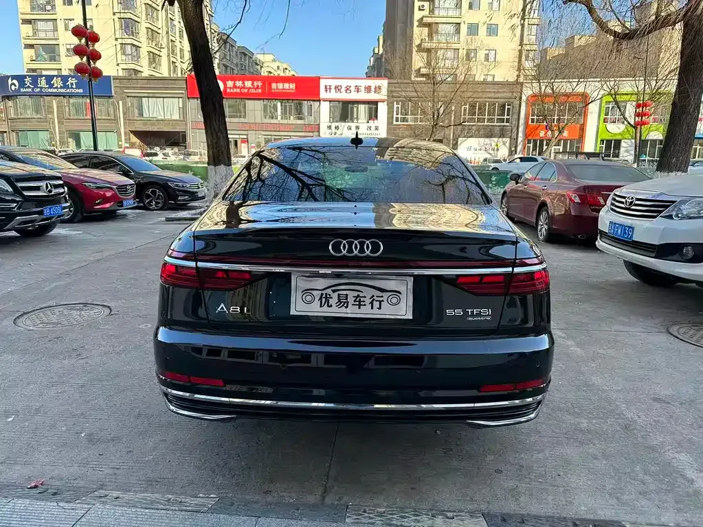 Audi A8 2023 из CN, фото 10