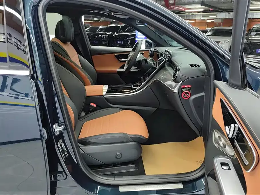 Mercedes-Benz GLC 2024 из CN, фото 3