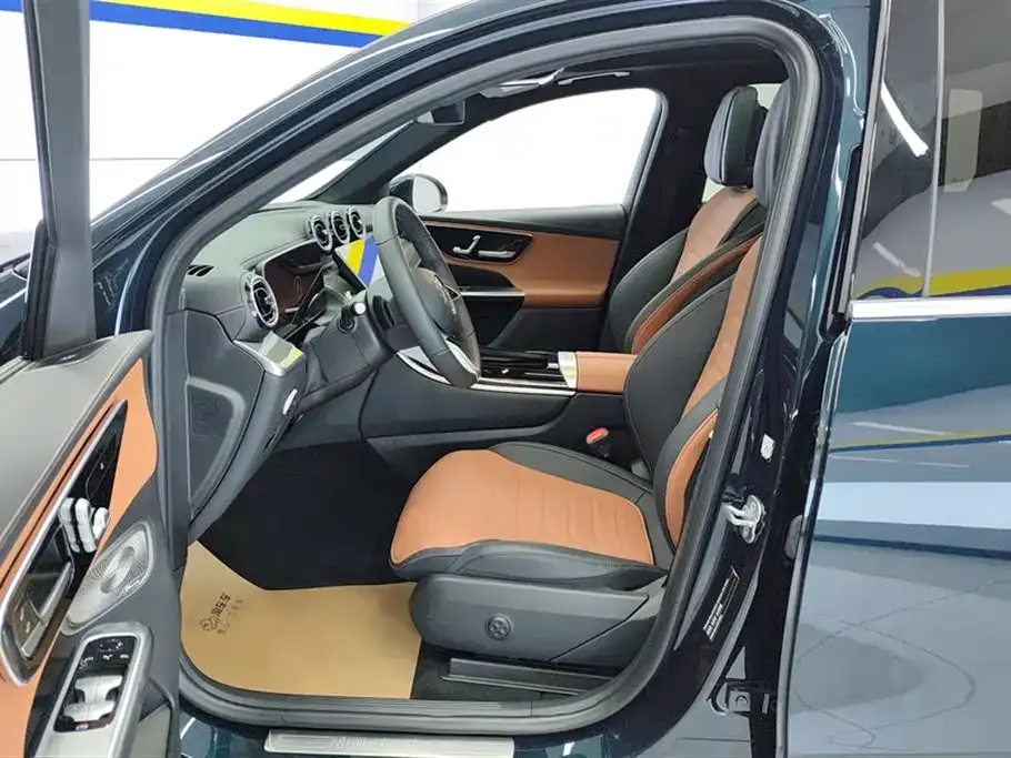 Mercedes-Benz GLC 2024 из CN, фото 2