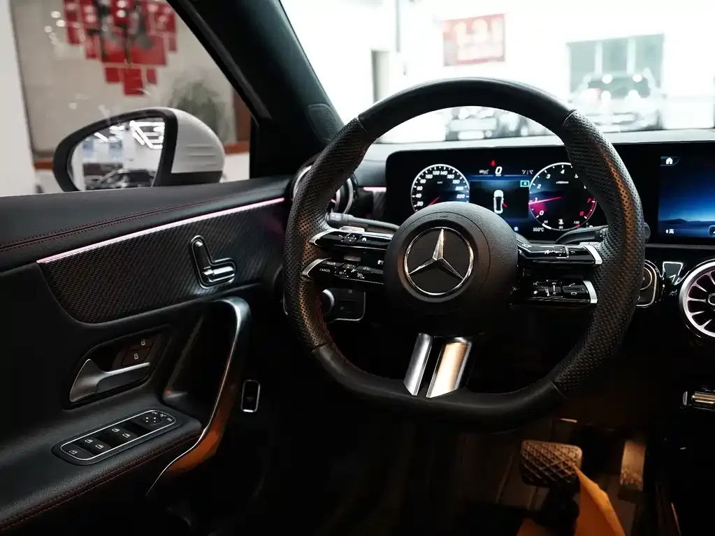 Mercedes-Benz A-Class 2024 из CN, фото 3
