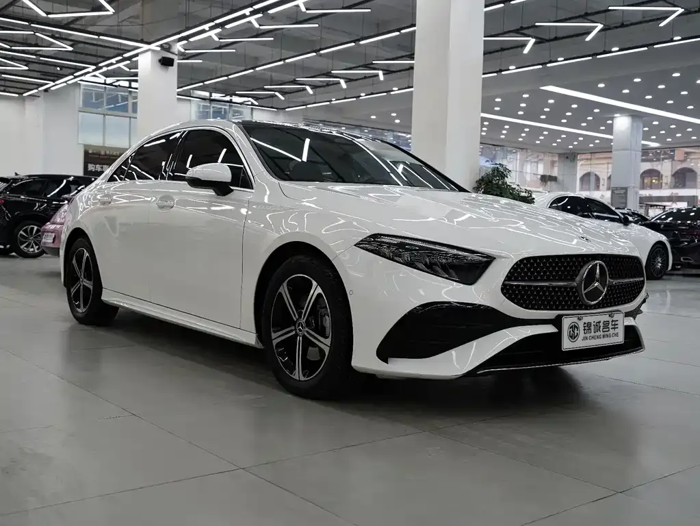 Mercedes-Benz A-Class 2024 из CN, фото 6