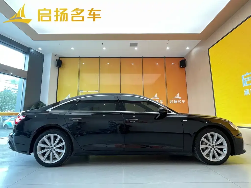 Audi A6L 2024 из CN, фото 4