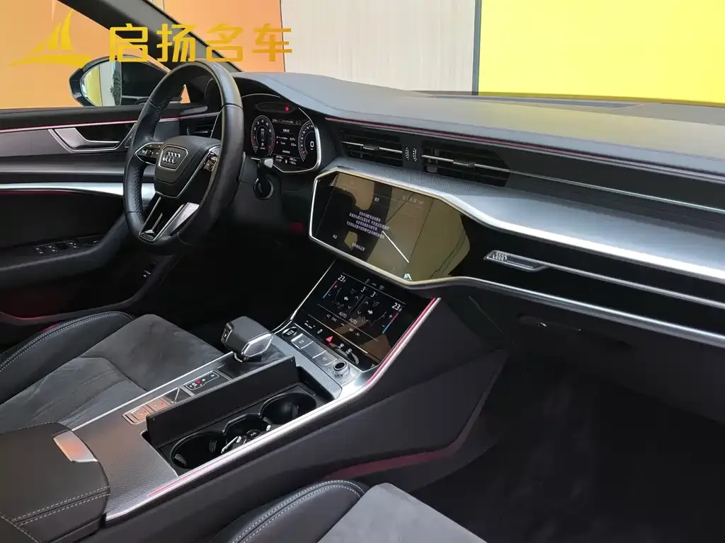 Audi A6L 2024 из CN, фото 6