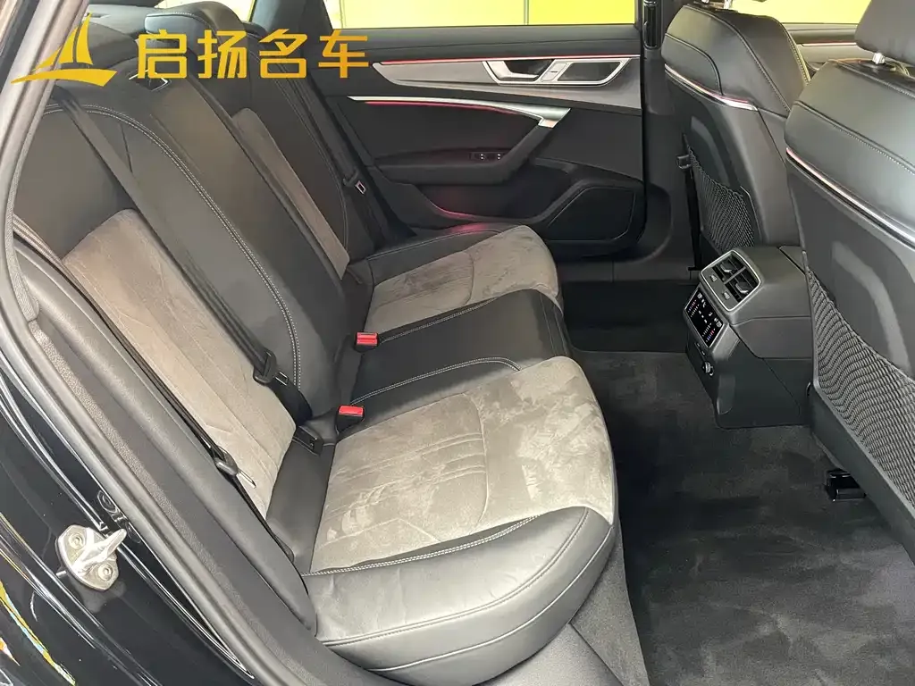 Audi A6L 2024 из CN, фото 10