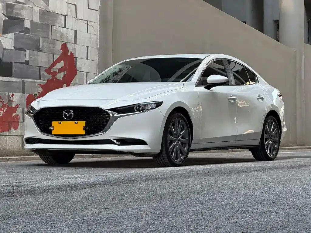 Mazda 3 Axela 2024 из CN, фото 1
