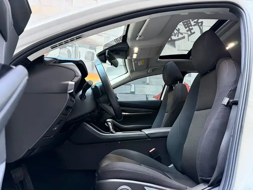 Mazda 3 Axela 2024 из CN, фото 6