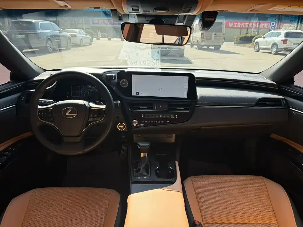 Lexus ES 2023 из CN, фото 9