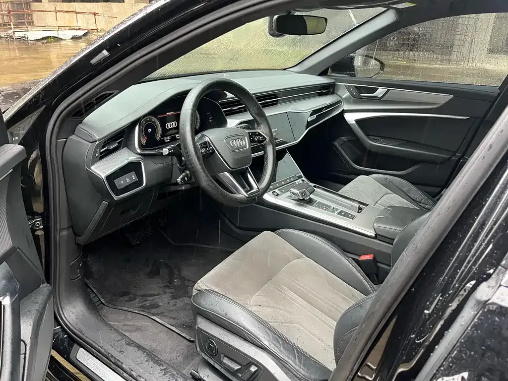 Audi A6L 2021 из CN, фото 5