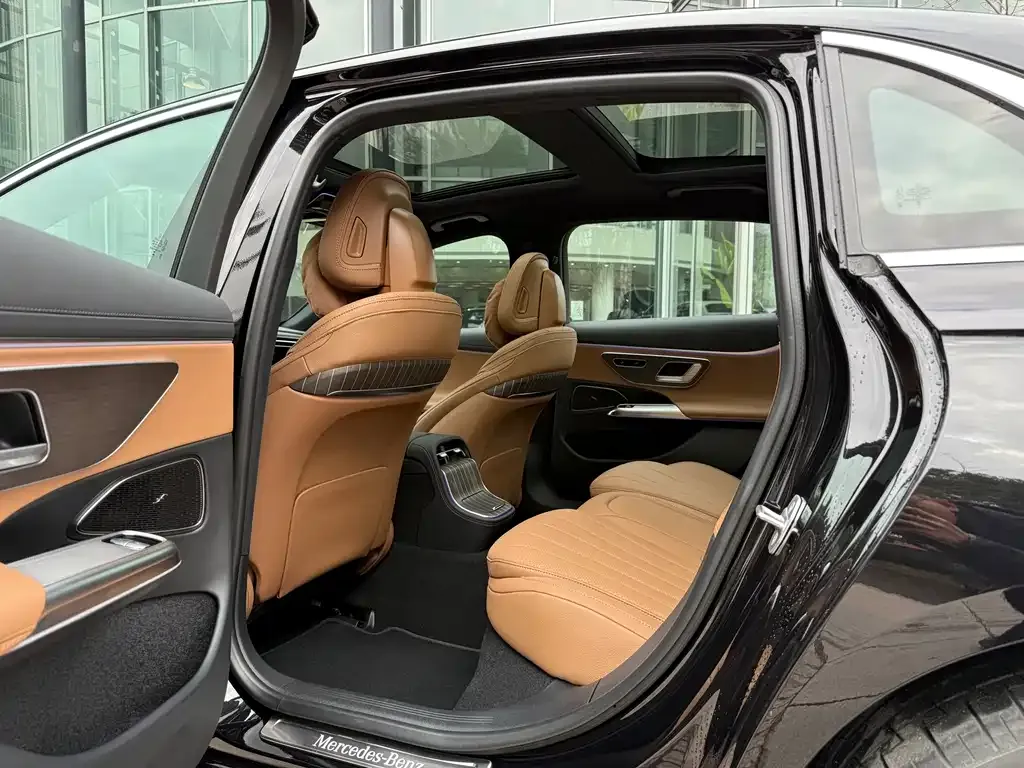 Mercedes-Benz E-Class New Energy — фото 5