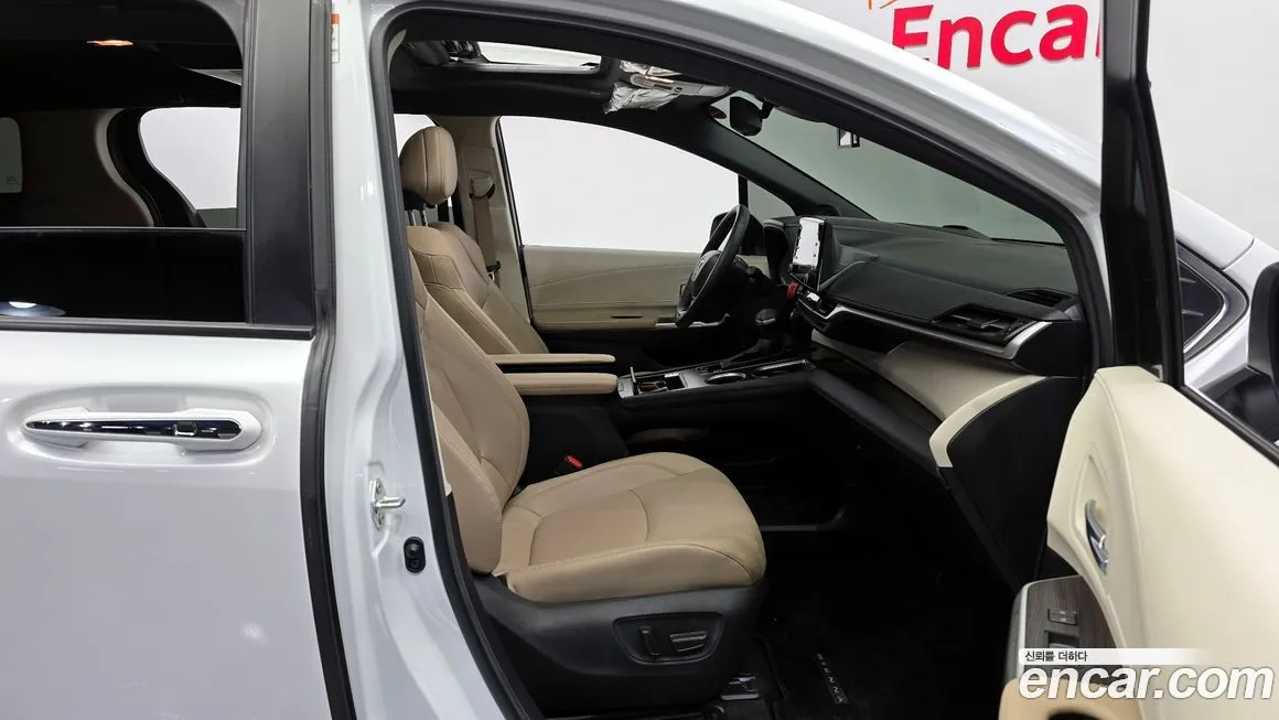 Toyota Sienna 2024 из KR, фото 8