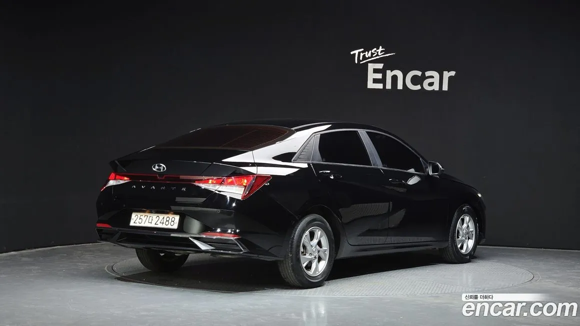 Hyundai AVANTE — фото 4