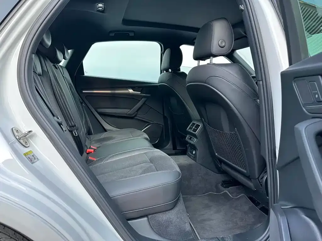 Audi Q5L Sportback 2023 из CN, фото 6