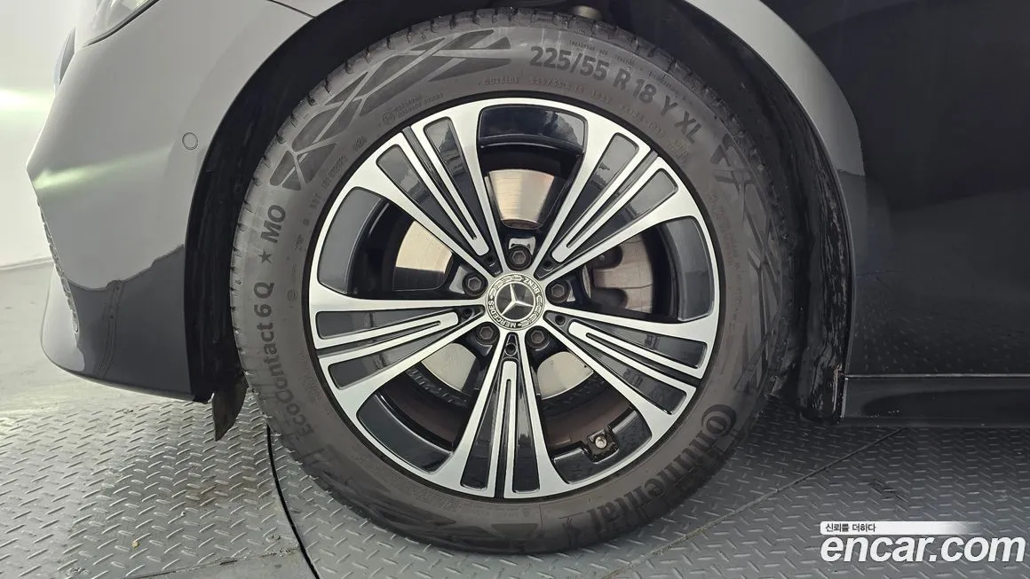 Mercedes-Benz E-Class 2025 из KR, фото 5