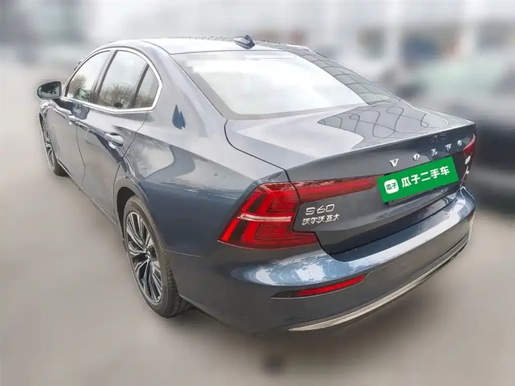 Volvo S60 2025 из CN, фото 9