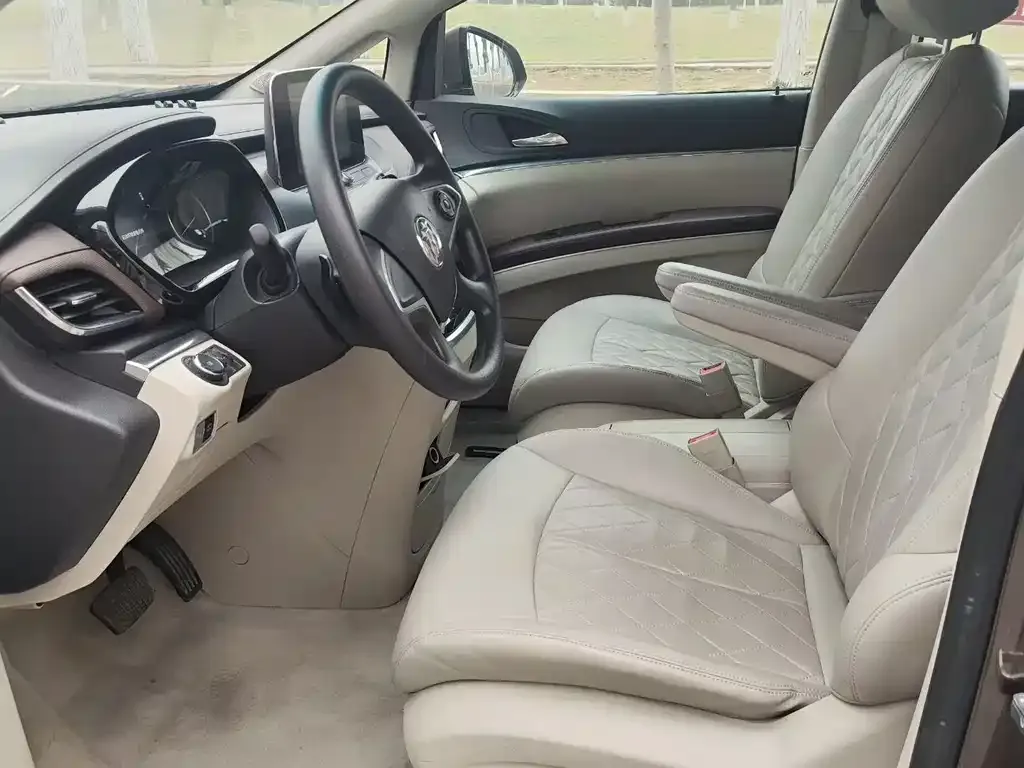 Buick GL8 2023 из CN, фото 7