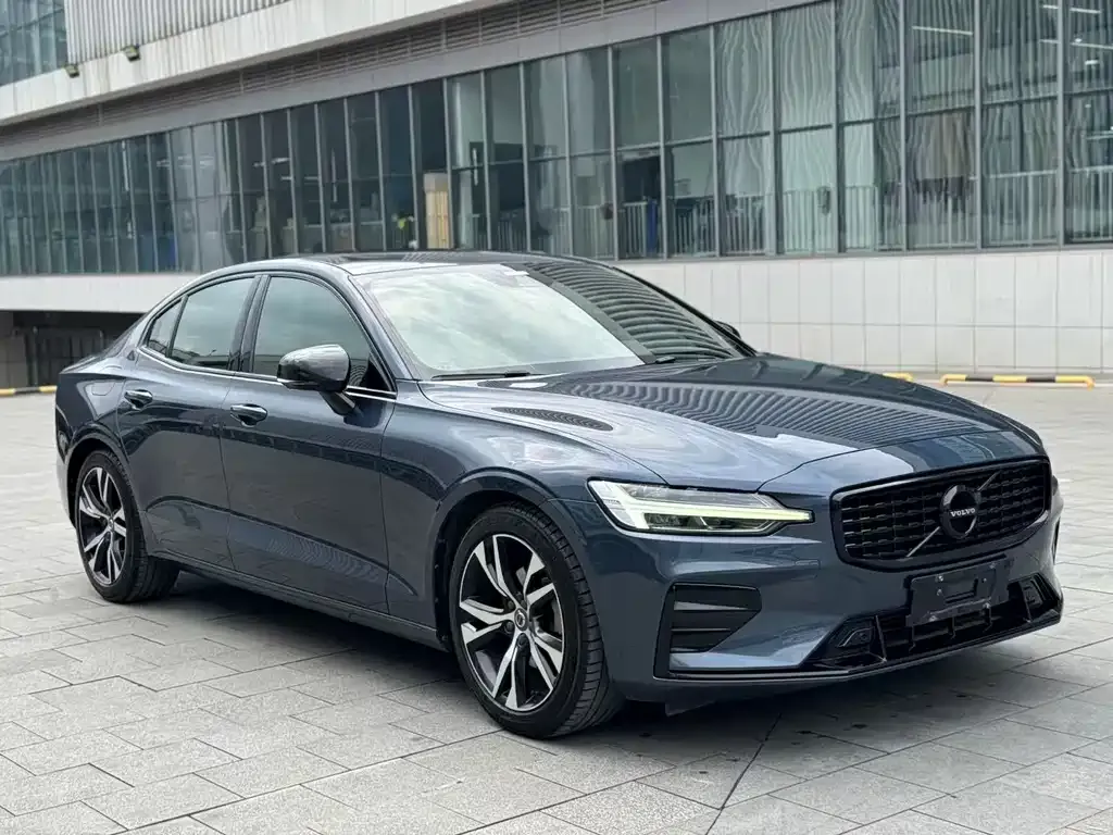 Volvo S60 2022 из CN, фото 9