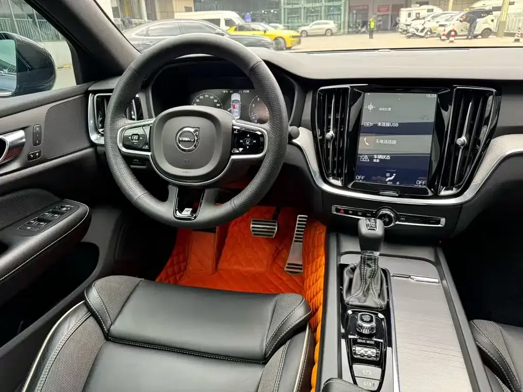 Volvo S60 2022 из CN, фото 2
