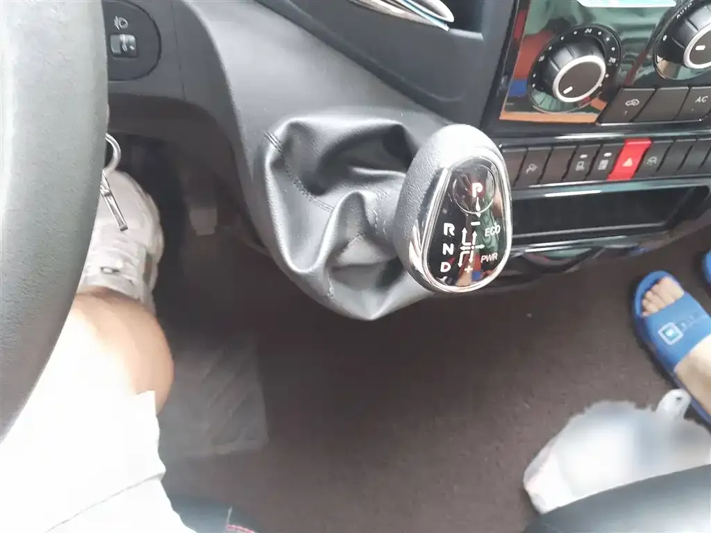 IVECO Ousheng 2022 из CN, фото 5