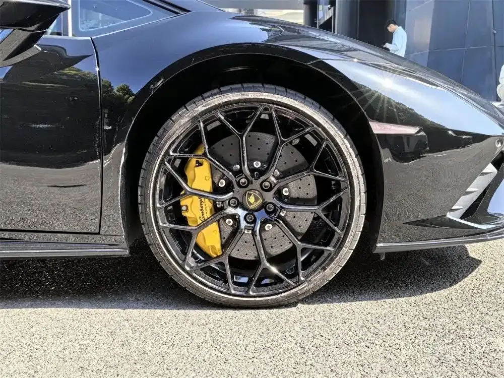 Lamborghini Huracan — фото 7