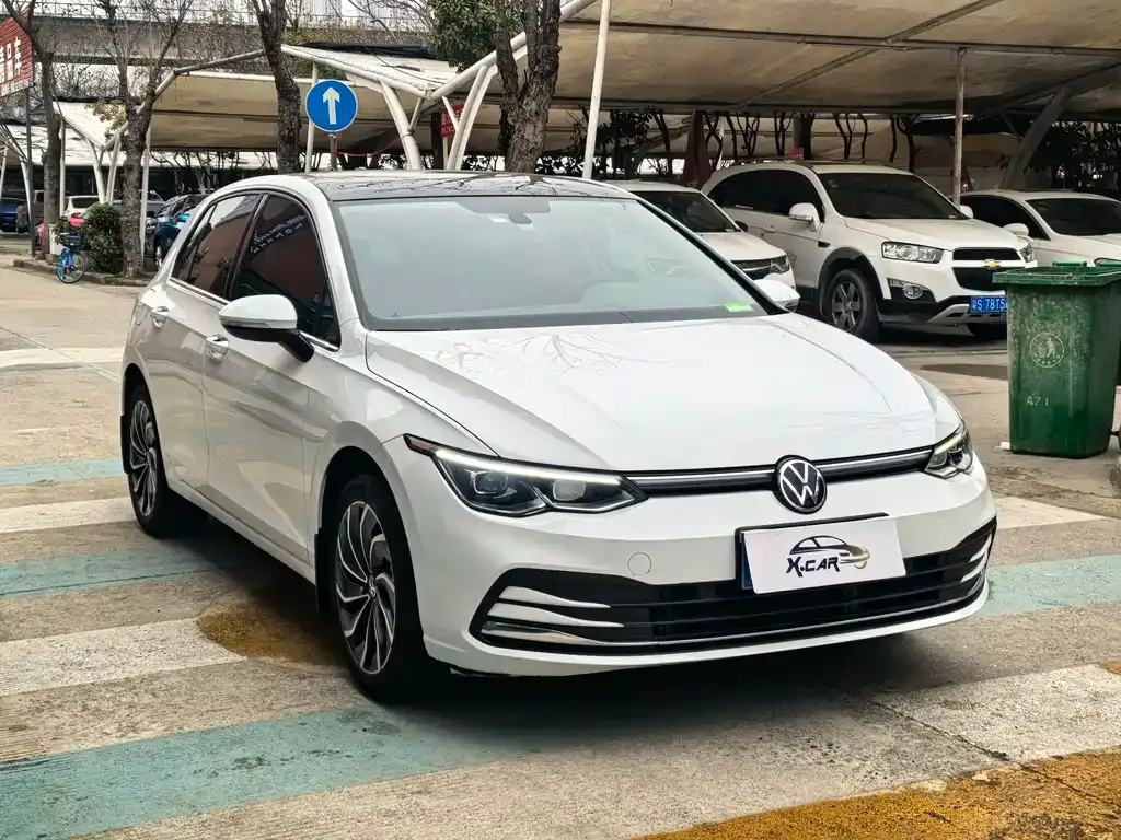 Volkswagen Golf 2023 из CN, фото 6
