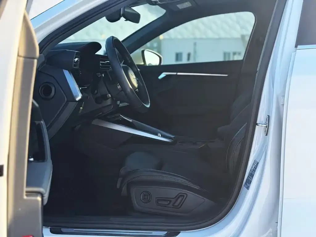 Audi A3 2022 из CN, фото 2