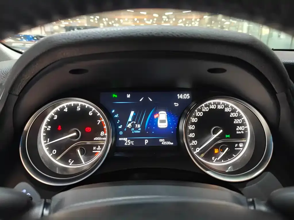 Toyota Camry 2023 из CN, фото 7