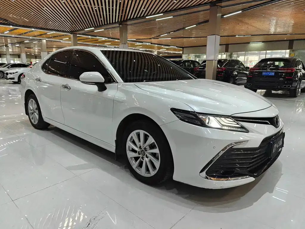 Toyota Camry 2023 из CN, фото 9