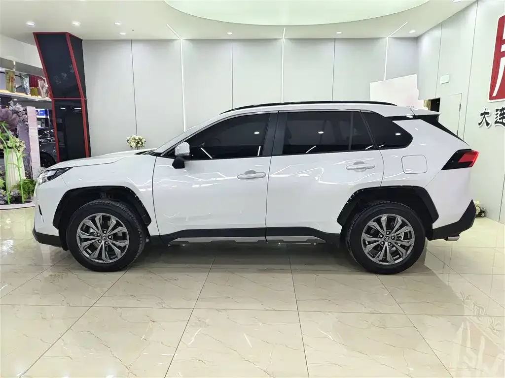 Toyota RAV4 2025 из CN, фото 7