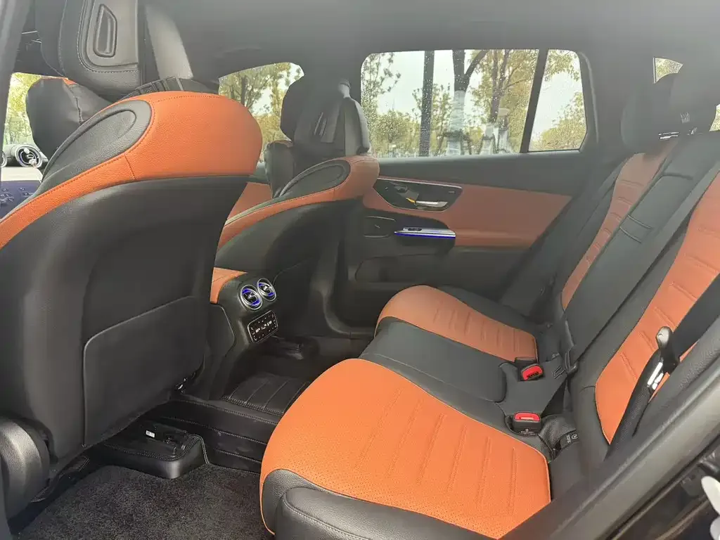 Mercedes-Benz GLC 2024 из CN, фото 2