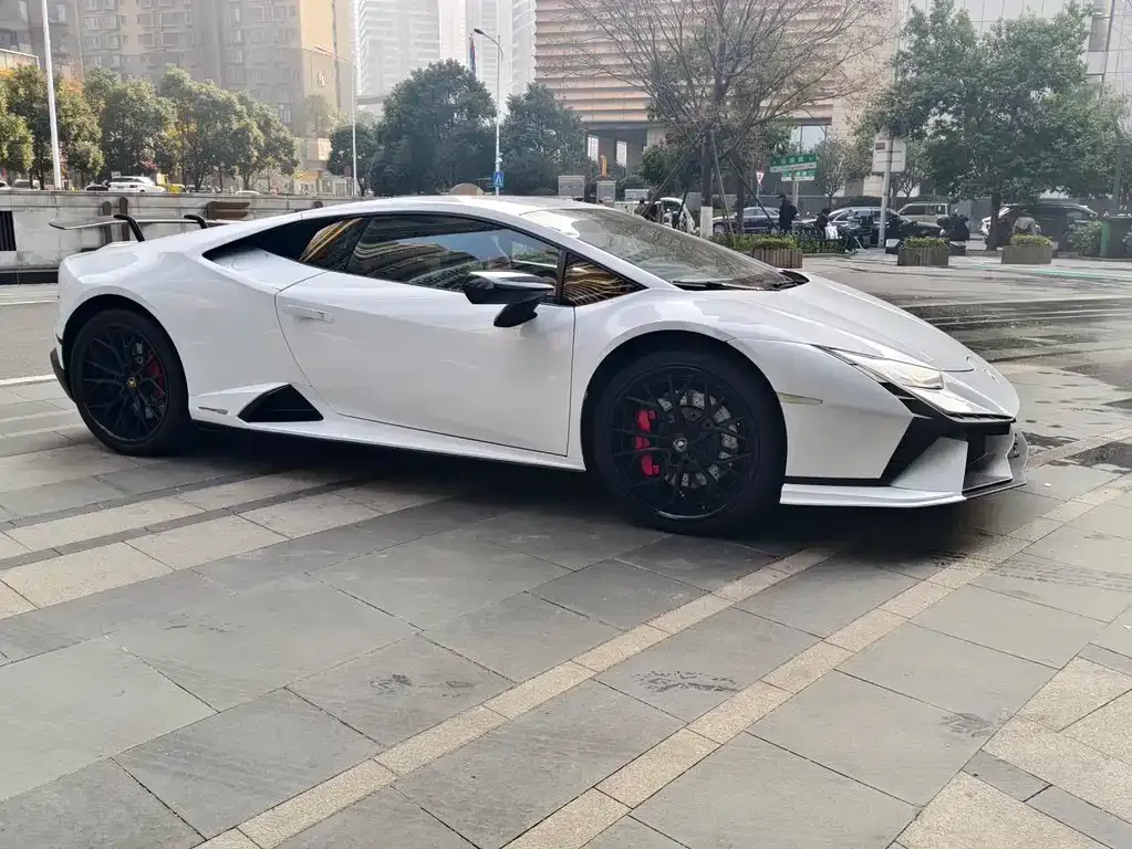 Lamborghini Huracan 2021 из CN, фото 3