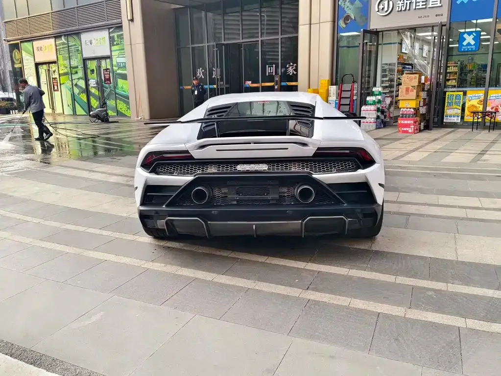 Lamborghini Huracan 2021 из CN, фото 5