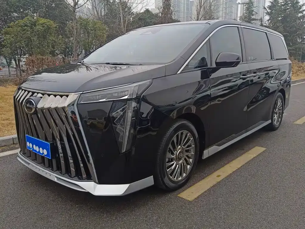 GAC Motor Trumpchi M8 — фото 1