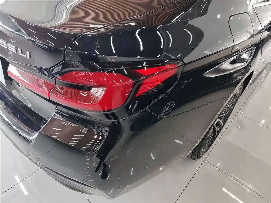 BMW 5 Series 2022 из CN, фото 3