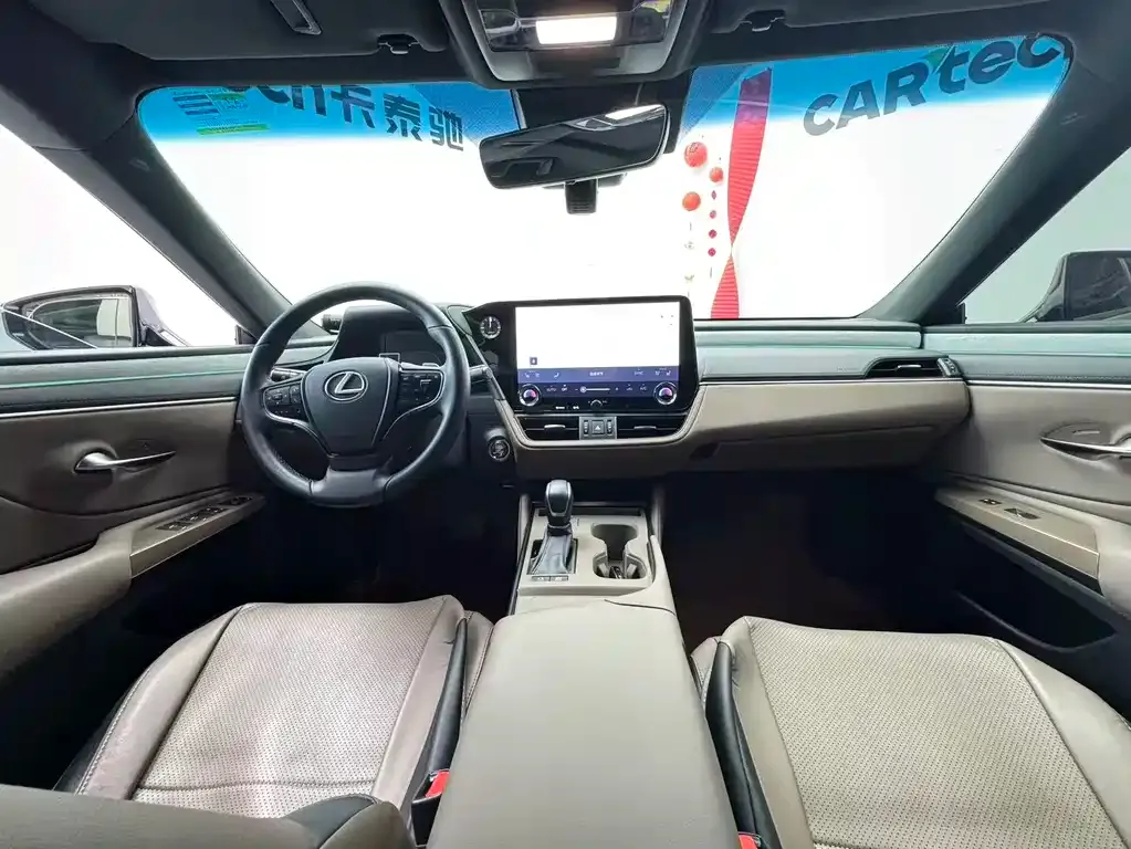 Lexus ES 2025 из CN, фото 4