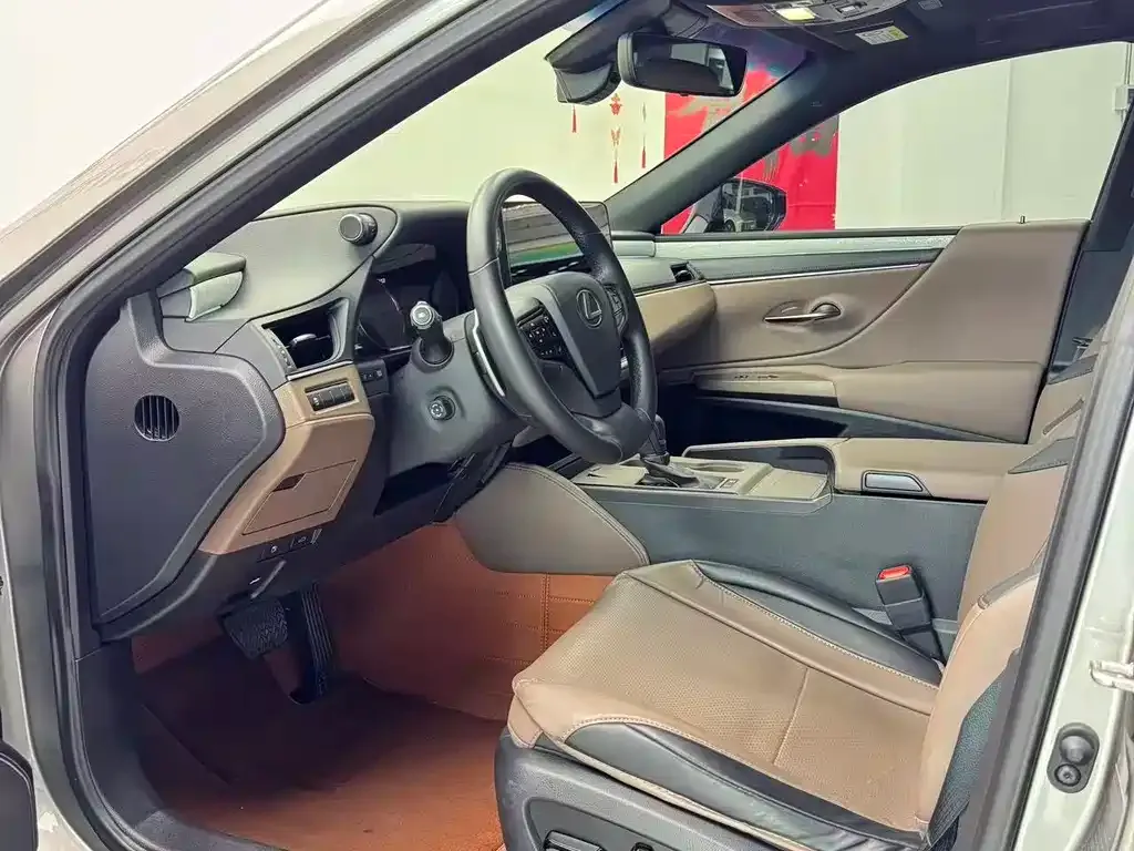 Lexus ES 2025 из CN, фото 10