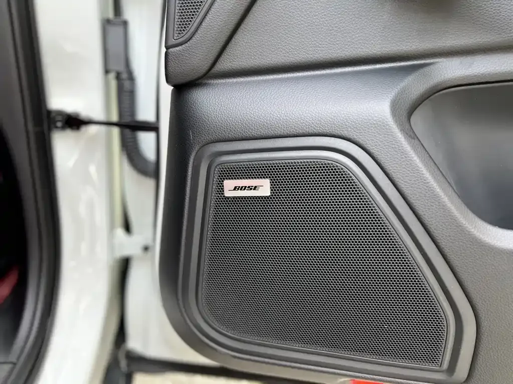 Porsche Macan 2024 из CN, фото 7