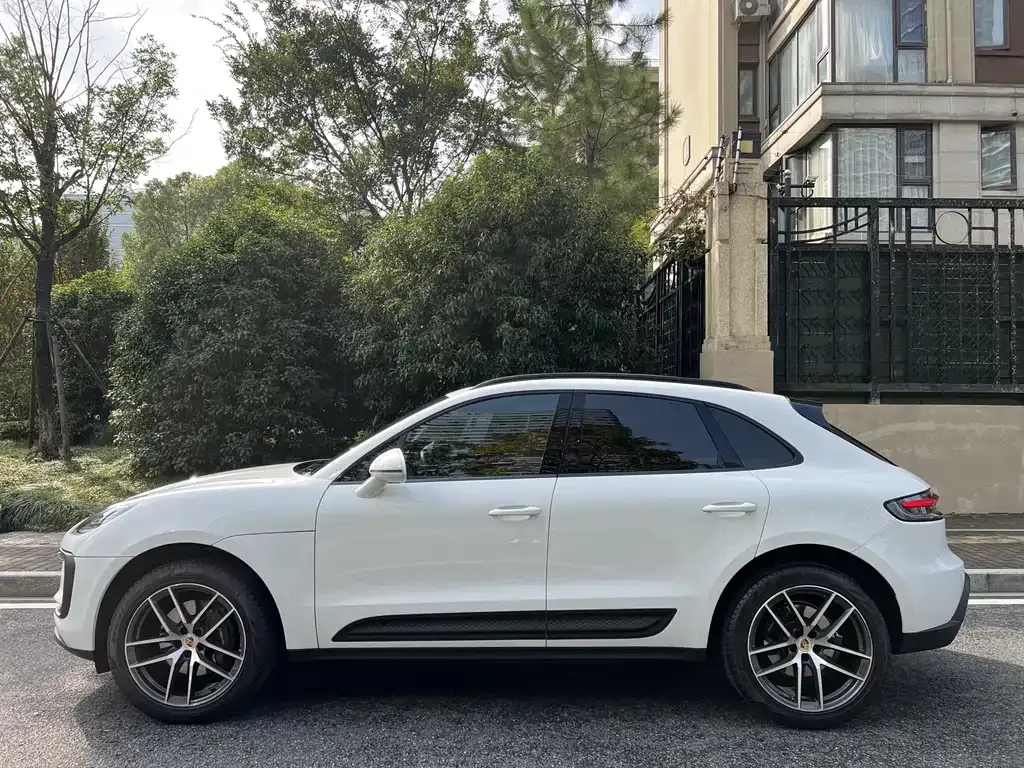 Porsche Macan 2024 из CN, фото 9