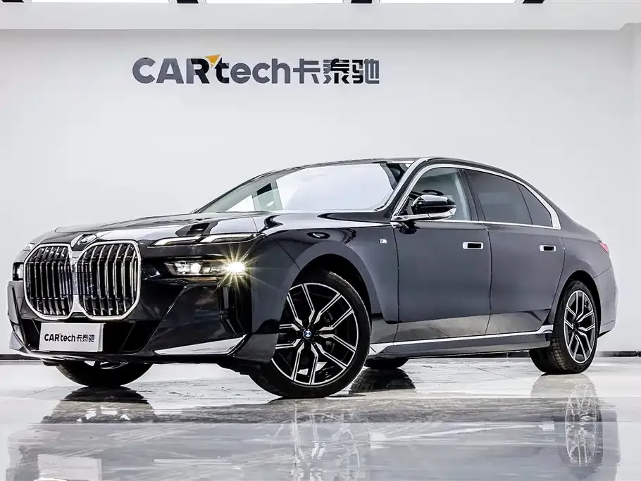 BMW 7 Series 2024 из CN, фото 5