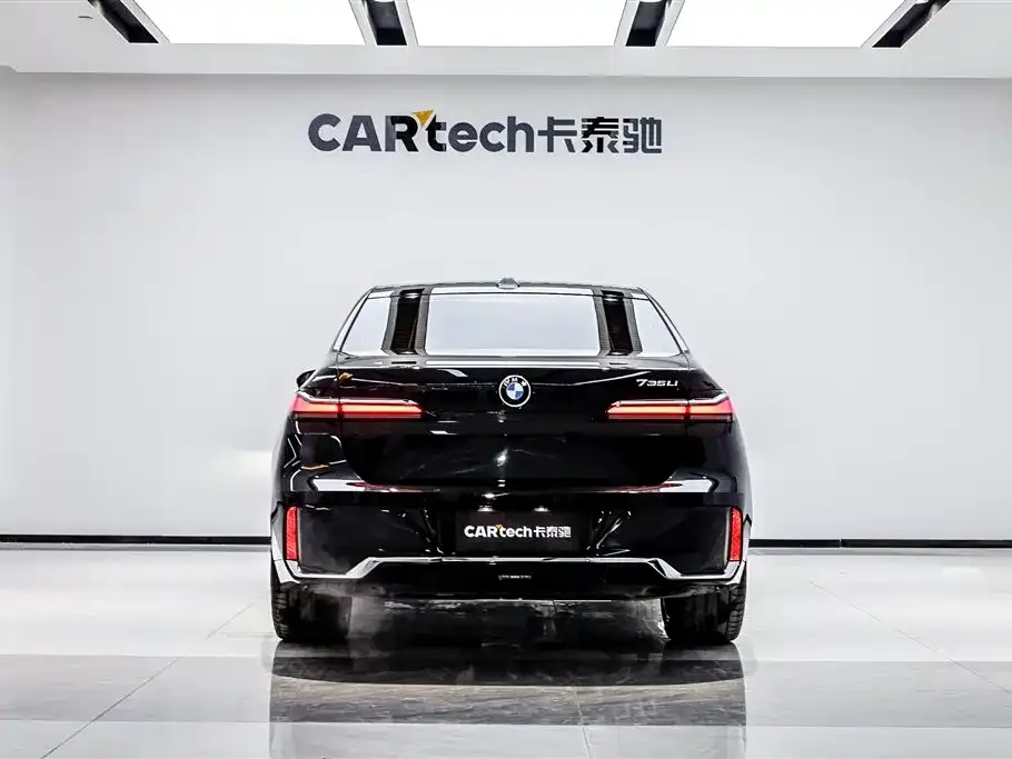 BMW 7 Series 2024 из CN, фото 2