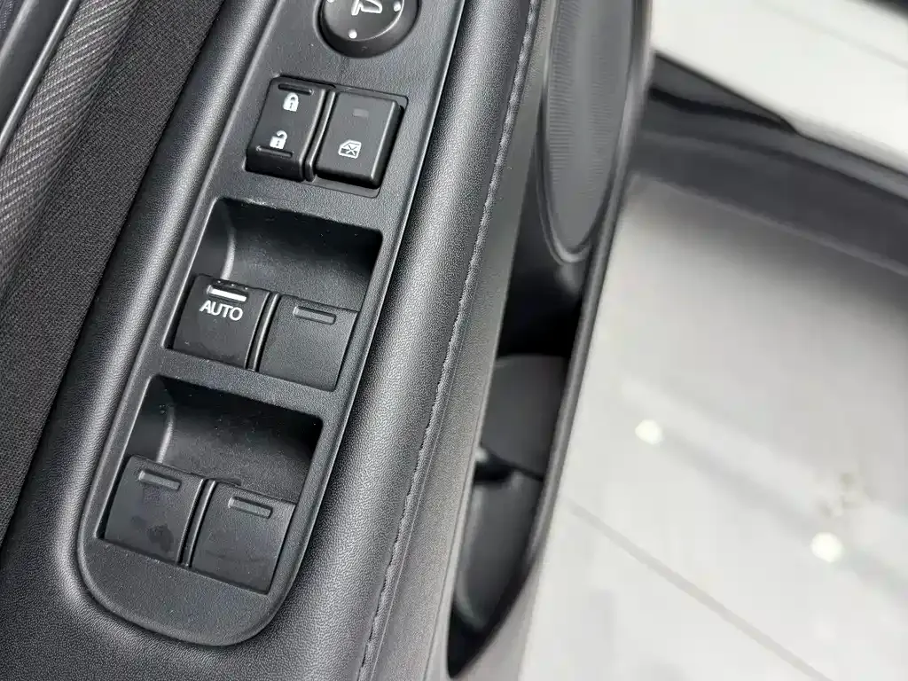 Honda Vezel 2022 из CN, фото 10