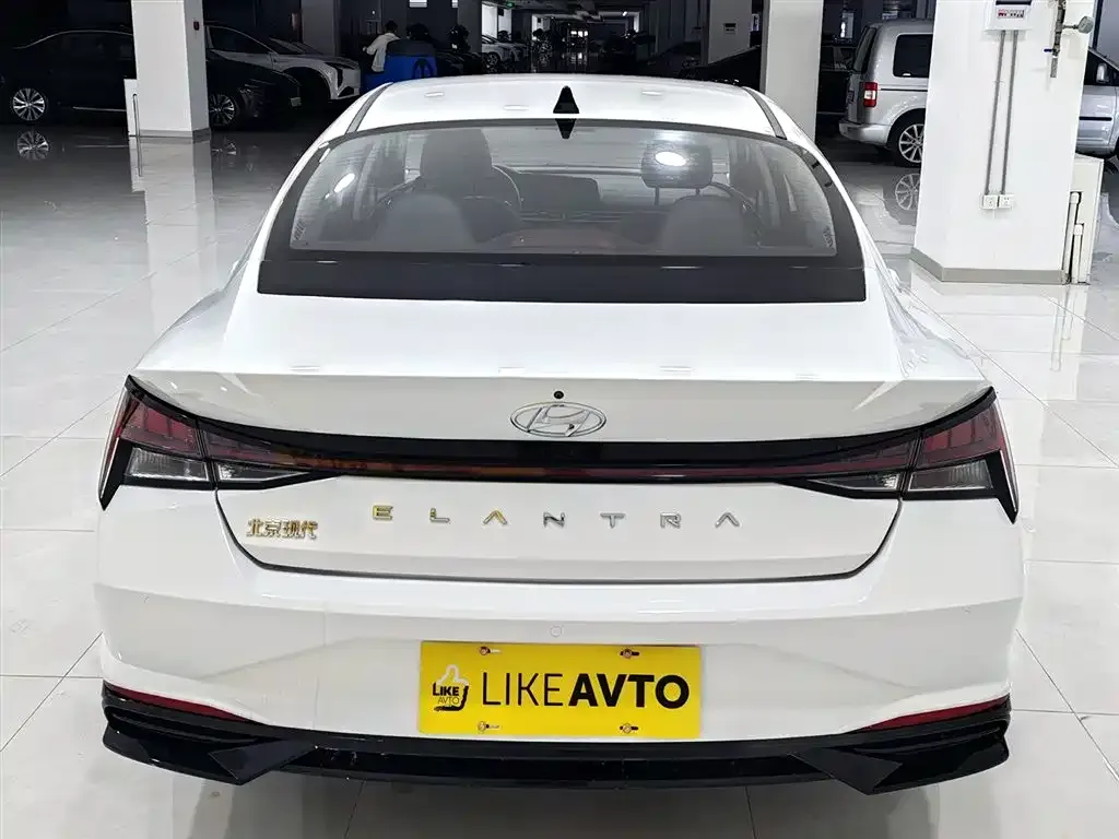 Hyundai Elantra 2022 из CN, фото 10