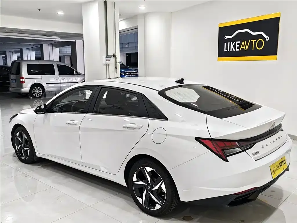 Hyundai Elantra 2022 из CN, фото 5