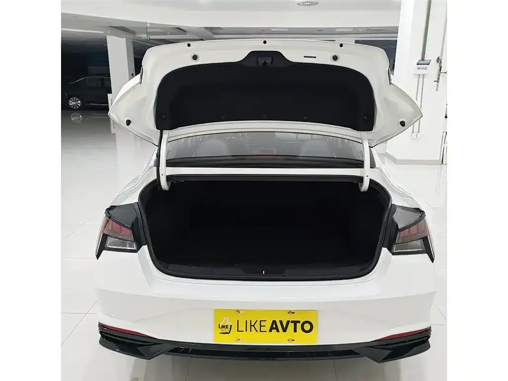 Hyundai Elantra 2022 из CN, фото 9